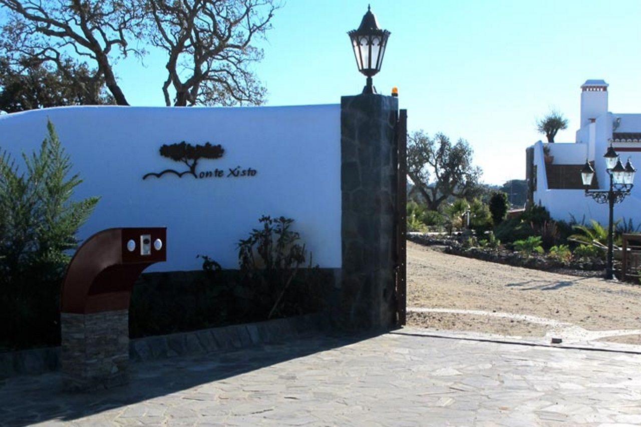 蒙特西司徒酒店 Santiago do Cacém 外观 照片